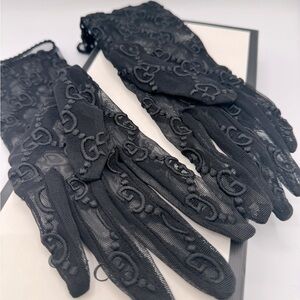 Gucci
Women's Black Tulle Gg Gloves